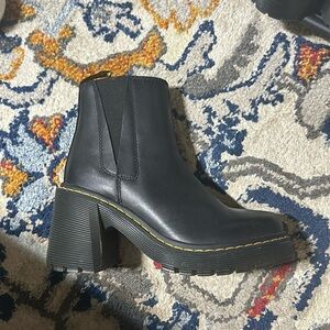 Women’s size 8 new Dr. martens chunky wedge boots.